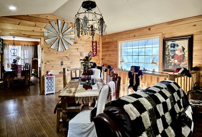 Spacious Camping Cabin Perfect for Families in the Blue Ridge Mountains of Georgia - Blairsville, Georgia - glamping.directory