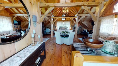 Waterfront Barn Accommodation Ideal for a Weekend Getaway from Philadelphia - Middletown, Delaware - glamping.directory