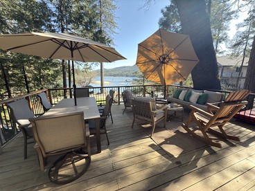 Tranquil Waterfront Hideaway with Forest Views & Outdoor Living in Bass Lake, California - Bass Lake, California - glamping.directory
