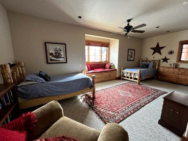 Scenic Creekside Lodge with Decks and Madison River Access near Yellowstone, Ennis Montana - Cameron, Montana - glamping.directory