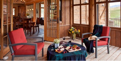 Scenic Creekside Lodge with Decks and Madison River Access near Yellowstone, Ennis Montana - Cameron, Montana - glamping.directory