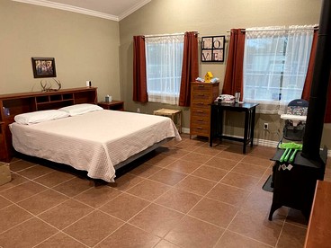 Family Style Glamping in Pet-Friendly Rental at Lake Godstone, Texas - Graford, Texas - glamping.directory
