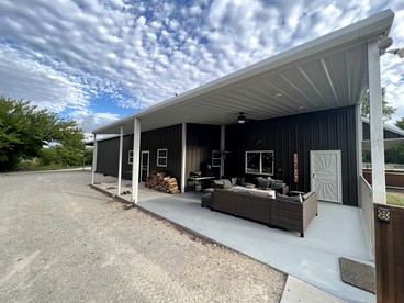 Family Style Glamping in Pet-Friendly Rental at Lake Godstone, Texas - glamping.directory