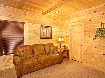 Spacious Gatlinburg Cabin Rental Ideal for a Getaway in Tennessee - Gatlinburg, Tennessee - glamping.directory
