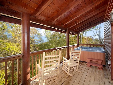 Spacious Gatlinburg Cabin Rental Ideal for a Getaway in Tennessee - Gatlinburg, Tennessee - glamping.directory