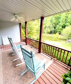 Sweet Comfy Cabin with Beautiful Hiking Trails and Outdoor Adventures in TN - Dandridge, Tennessee - glamping.directory
