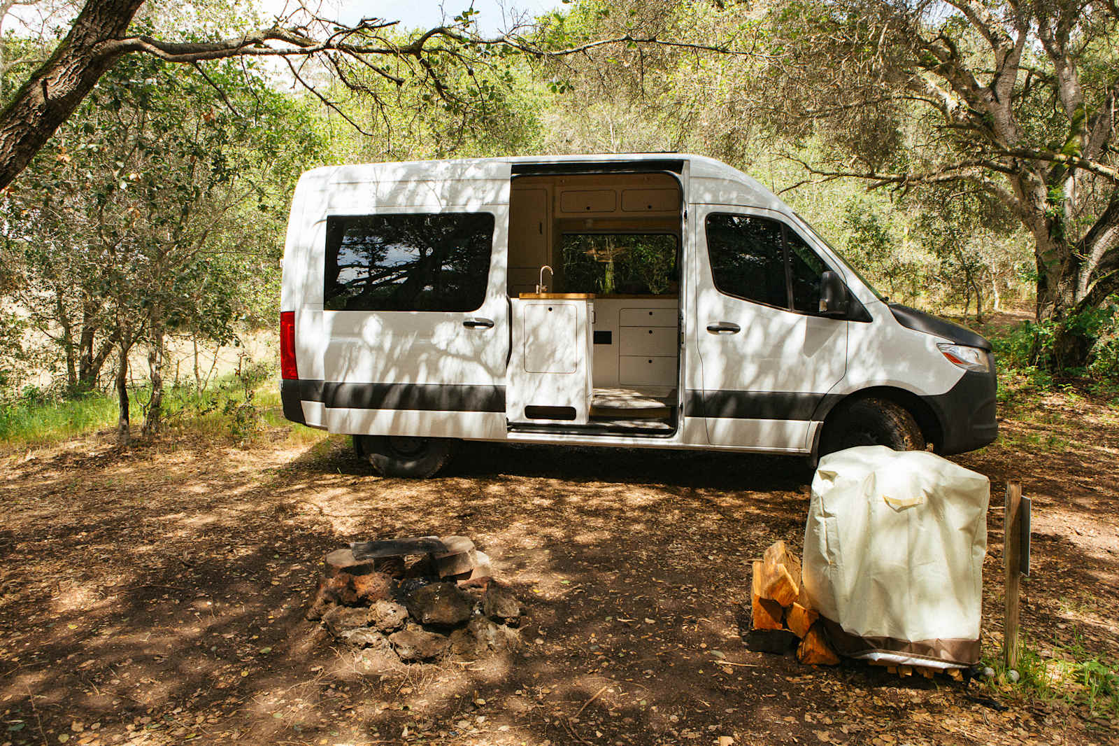 Grey Oaks 2 - Aromas, California - glamping.directory