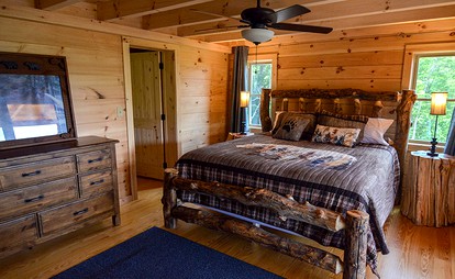 Serenity Awaits: Secluded Cabin Rental in Black Mountain, North Carolina - Black Mountain, North Carolina - glamping.directory