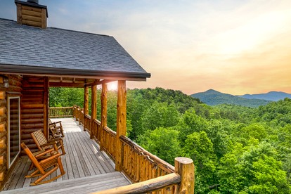 Serenity Awaits: Secluded Cabin Rental in Black Mountain, North Carolina - Black Mountain, North Carolina - glamping.directory