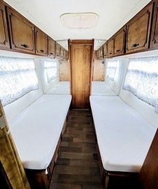 Cute Vintage Caravan for a Peaceful Escape in Niwot, Colorado - Niwot , Colorado - glamping.directory