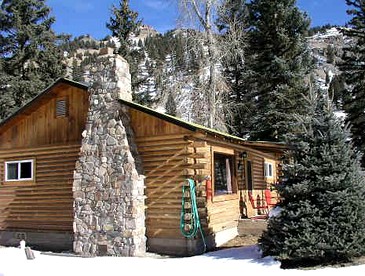 Authentic Log Cabin Rental with Wood from the San Juan Forest near Lake City Ski Hill, Colorado - Lake City, Colorado - glamping.directory