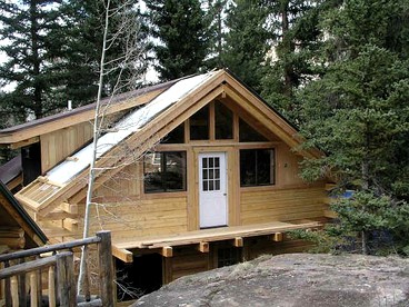 Authentic Log Cabin Rental with Wood from the San Juan Forest near Lake City Ski Hill, Colorado - Lake City, Colorado - glamping.directory