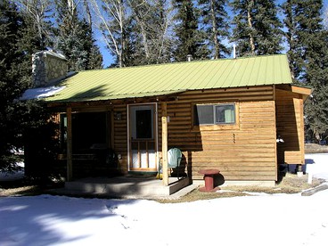 Authentic Log Cabin Rental with Wood from the San Juan Forest near Lake City Ski Hill, Colorado - Lake City, Colorado - glamping.directory
