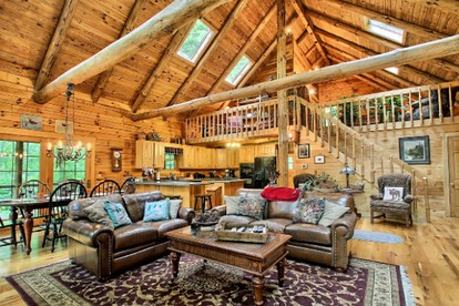 Secluded Log Cabin Rental with a Hot Tub in the Hocking Hills, Ohio - Logan, Ohio - glamping.directory