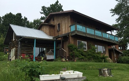 Lovely Bed and Breakfast Accommodation with Amazing Views on the Kachemak Bay, Alaska - glamping.directory
