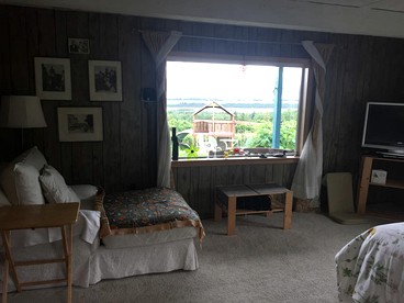 Lovely Bed and Breakfast Accommodation with Amazing Views on the Kachemak Bay, Alaska - Homer, Alaska - glamping.directory
