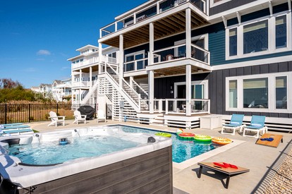 Incredible Spacious Beach House with Stunning Views for an Amazing Family Getaway in Corolla, North Carolina - Corolla, North Carolina - glamping.directory