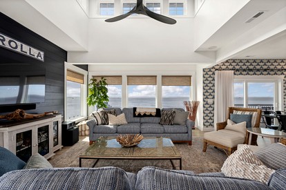 Incredible Spacious Beach House with Stunning Views for an Amazing Family Getaway in Corolla, North Carolina - Corolla, North Carolina - glamping.directory