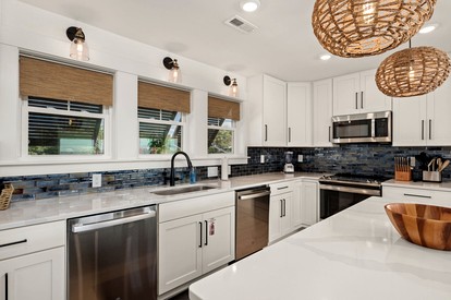 Incredible Spacious Beach House with Stunning Views for an Amazing Family Getaway in Corolla, North Carolina - Corolla, North Carolina - glamping.directory