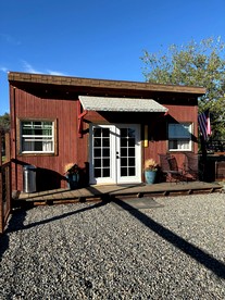 Cozy Rustic Cabin on a Working Horse Ranch for a Unique Getaway in Granite Bay, California - Granite Bay, California - glamping.directory