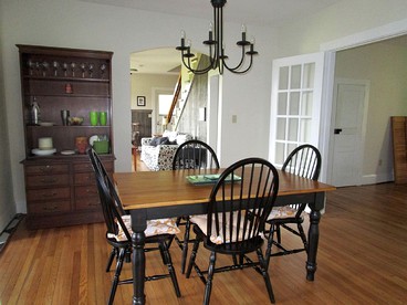 Serene Countryside Cottage Rental with Screened Porch near Charlottesville, Virginia - Louisa, Virginia - glamping.directory