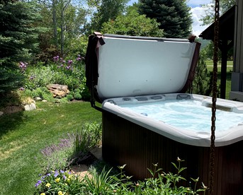 Spectacular Family Vacation Home with Fishing Pond Near Aspen, Colorado - Basalt, Colorado - glamping.directory