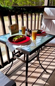 Enchanting Rental with Indoor Jacuzzi and Little Terrace in Montana - Thompson Falls, Montana - glamping.directory