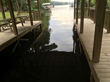 Lake Hamilton Cabin Retreat for Twelve in the Ouachita Mountains, Arkansas - Royal, Arkansas - glamping.directory