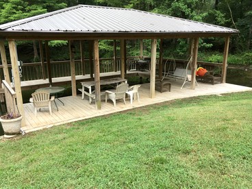 Lake Hamilton Cabin Retreat for Twelve in the Ouachita Mountains, Arkansas - Royal, Arkansas - glamping.directory