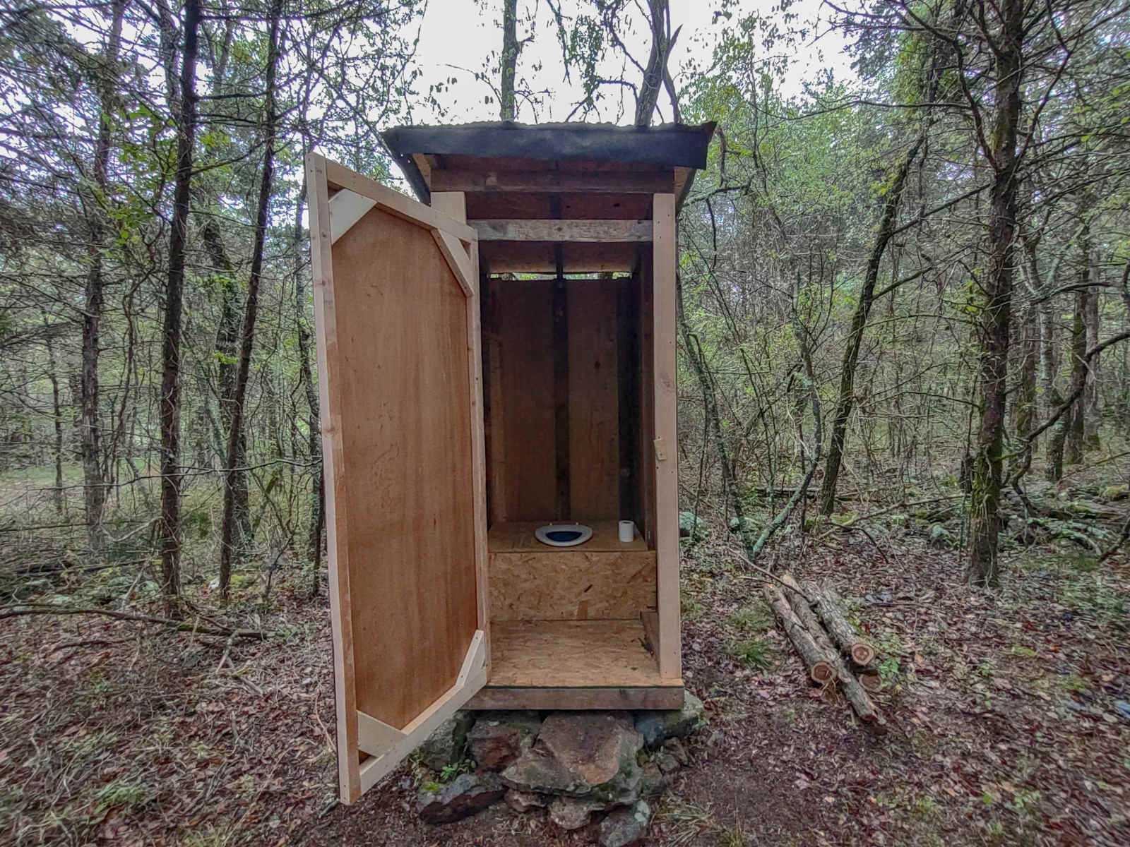 Spring Holler Farm - Calico Rock, Arkansas - glamping.directory