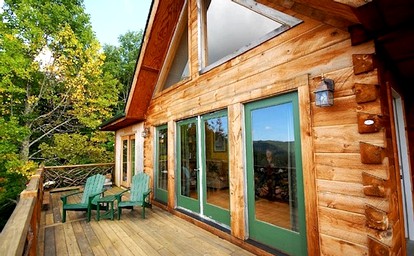 Spacious Log Cabin Rental for Ten with Breathtaking Views near Asheville - North Hill, North Carolina - glamping.directory