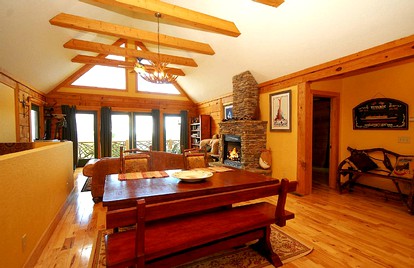 Spacious Log Cabin Rental for Ten with Breathtaking Views near Asheville - North Hill, North Carolina - glamping.directory