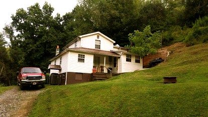 Secluded Cabin Rental in a Rural Setting near the Hatfield-McCoy Trails of West Virginia - glamping.directory