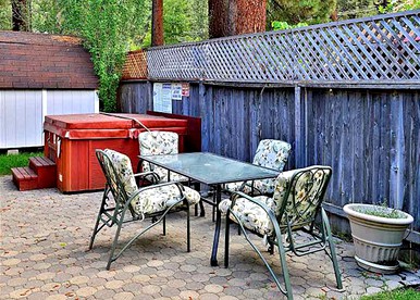 Family Vacation Rental with Hot Tub in South Lake Tahoe, California - South Lake Tahoe, California - glamping.directory