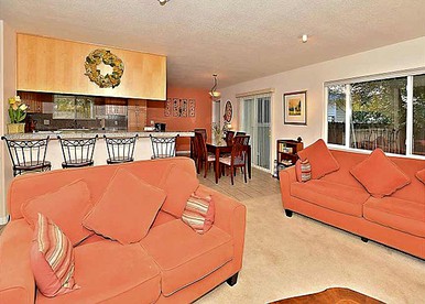 Family Vacation Rental with Hot Tub in South Lake Tahoe, California - South Lake Tahoe, California - glamping.directory