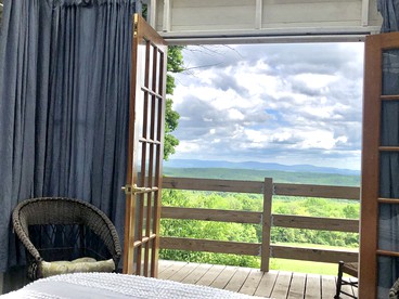 Runamuk Farm Camp with a View near the Adirondacks - Cambridge, New York - glamping.directory