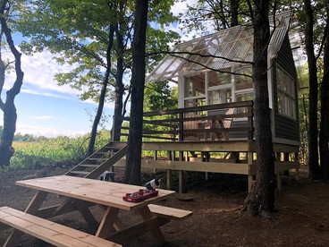 Runamuk Farm Camp with a View near the Adirondacks - Cambridge, New York - glamping.directory
