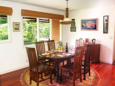 Elevated Riverfront Cabin with Hot Tub and Lanai on Kauai, Hawaii - Hanalei, Hawaii - glamping.directory