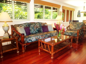 Elevated Riverfront Cabin with Hot Tub and Lanai on Kauai, Hawaii - Hanalei, Hawaii - glamping.directory