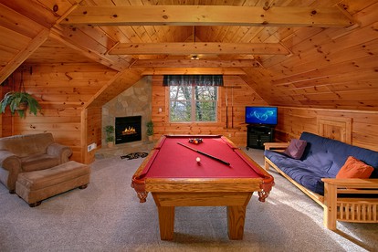 Beautiful Log Cabin with Extraordinary Views for Glamping near Gatlinburg - Gatlinburg, Tennessee - glamping.directory