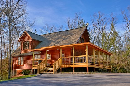 Beautiful Log Cabin with Extraordinary Views for Glamping near Gatlinburg - glamping.directory