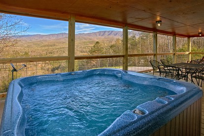 Beautiful Log Cabin with Extraordinary Views for Glamping near Gatlinburg - Gatlinburg, Tennessee - glamping.directory