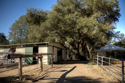 Cozy Bell Tent with Valley Views and Off-Grid Glamping near Palomar Mountain California - Pauma Valley, California - glamping.directory