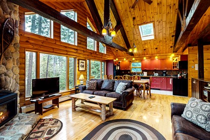 Waterfront Cabin with Private Deck Loaded with Kayaks in Maine - Greenville, Maine - glamping.directory