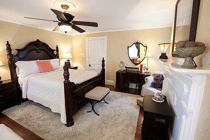 Elegant Bed and Breakfast Accommodation With Extra Privacy Near Shenandoah National Park, Virginia - Hiwassee, Virginia - glamping.directory