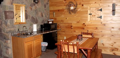 Luxury Cabin for Great Weekend Trips in Maryland - Flintstone, Maryland - glamping.directory