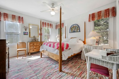 Stunning Beach House Settled Between Trees in Georgetown, South Carolina - Georgetown, South Carolina - glamping.directory