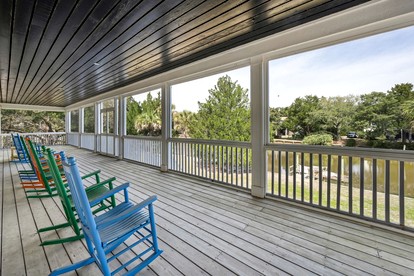 Stunning Beach House Settled Between Trees in Georgetown, South Carolina - Georgetown, South Carolina - glamping.directory