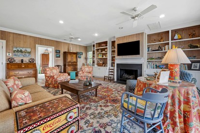 Stunning Beach House Settled Between Trees in Georgetown, South Carolina - Georgetown, South Carolina - glamping.directory