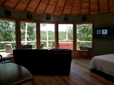 Stunning Eureka Springs Accommodation Perfect for Glamping in Arkansas - US, Arkansas - glamping.directory